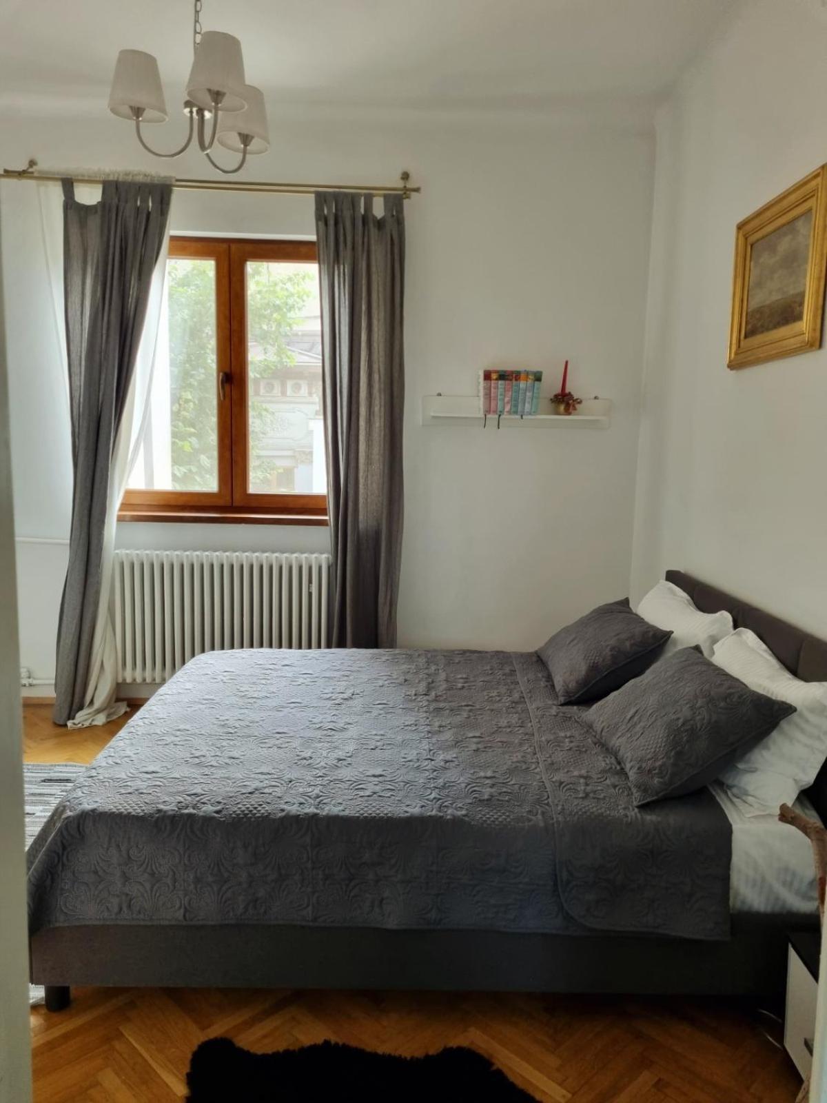Cozy Apartment Near City Center Bucureşti Eksteriør bilde